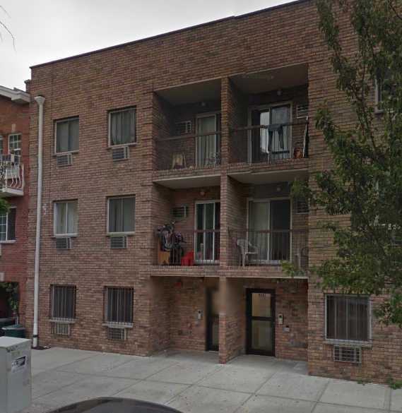 2529 Frisby Ave in Bronx, NY - Foto de edificio