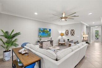 14671 Topsail Dr in Naples, FL - Building Photo - Building Photo