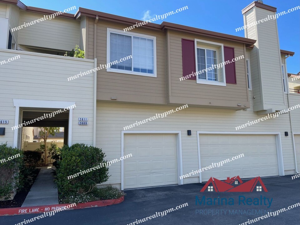 2611 Bayfront Ct in Richmond, CA - Building Photo