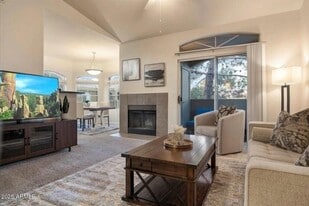 5335 E Shea Blvd in Scottsdale, AZ - Building Photo