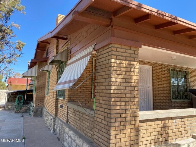 4001 Trowbridge Dr in El Paso, TX - Building Photo - Building Photo