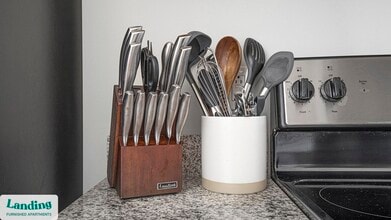 2308 4th Ave N, Unit 611 in Birmingham, AL - Foto de edificio - Building Photo