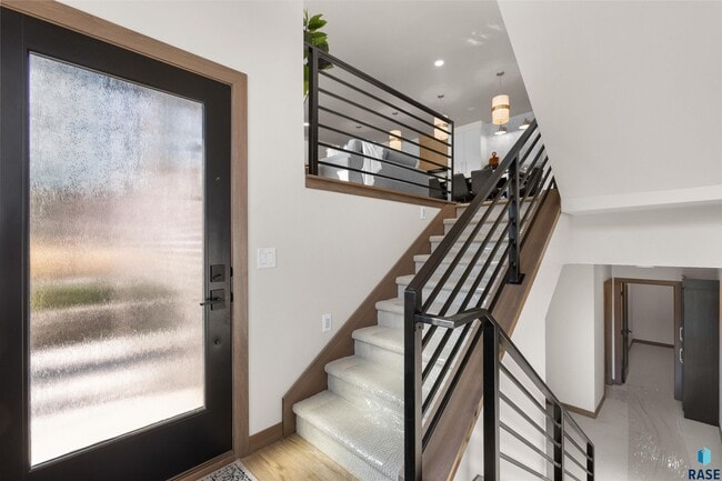 2807 S Terry Ave in Sioux Falls, SD - Building Photo - Building Photo