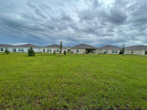 259 Amber Way in Kissimmee, FL - Building Photo - Building Photo