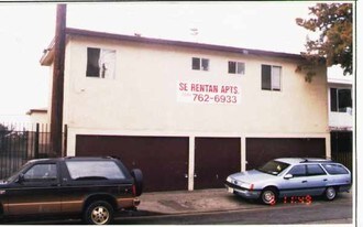 1309-1313 N Willowbrook Ave in Compton, CA - Building Photo