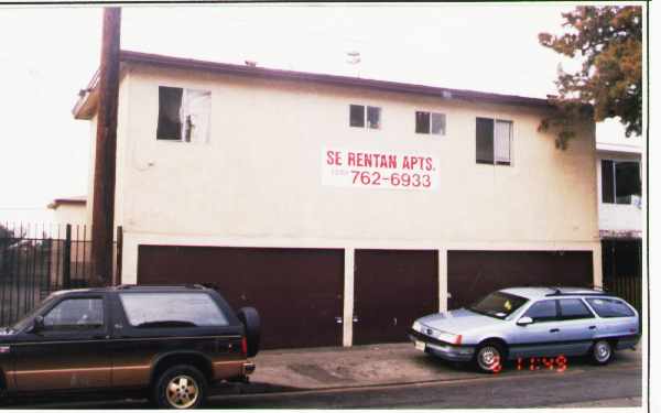 1309-1313 N Willowbrook Ave in Compton, CA - Building Photo