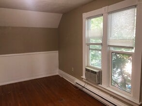 1621 Concord St N in South St. Paul, MN - Building Photo - Building Photo