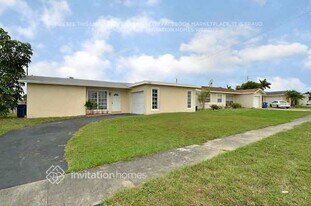 11450 NW 35th Pl in Sunrise, FL - Building Photo