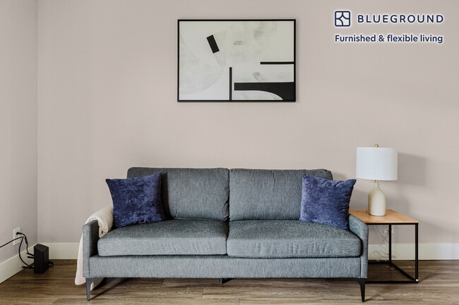 766 Edgewater Blvd in Foster City, CA - Foto de edificio - Building Photo