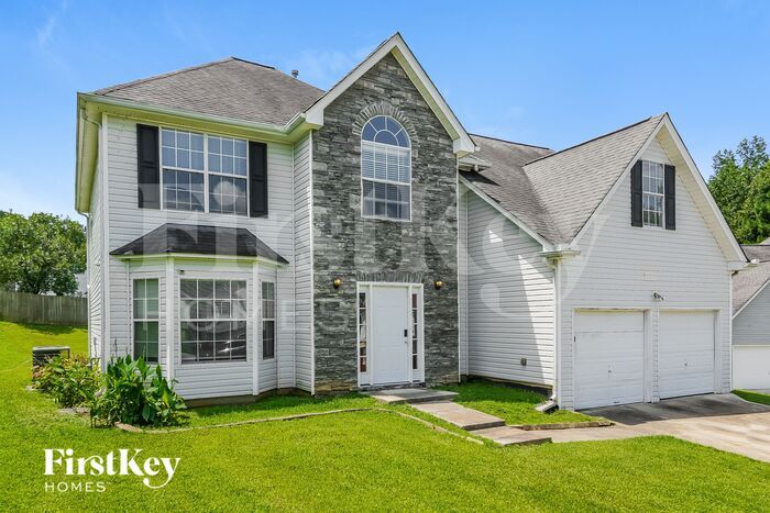 1265 Pebble Beach Ln in Hampton, GA - Foto de edificio