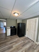 92 Peirce St., Unit 2nd Flr in Middleboro, MA - Building Photo - Building Photo