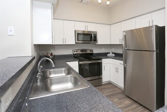 The Brixton in Dallas, TX - Building Photo - Interior Photo