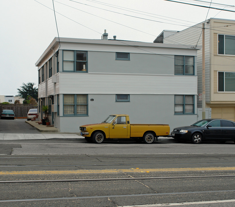 2921 Taraval St in San Francisco, CA - Building Photo