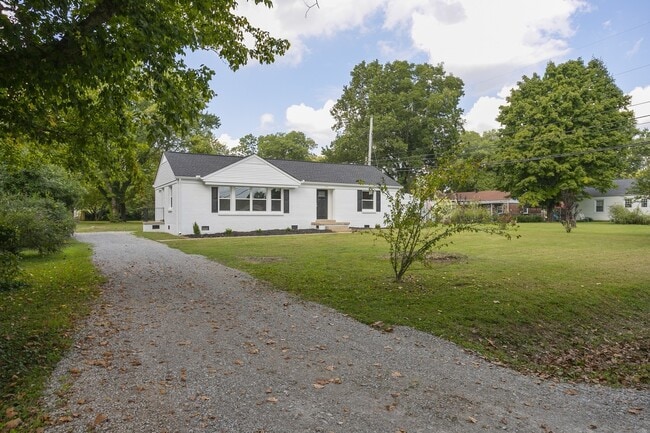 property at 102 S Bigby Dr