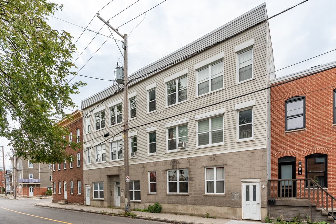 801 Saint-Vallier Rue O in Québec, QC - Building Photo