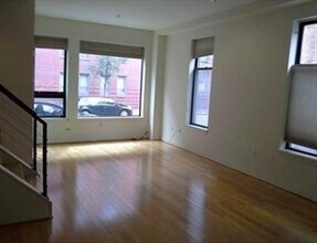 735 Harrison Ave in Boston, MA - Building Photo - Building Photo