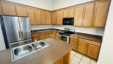 22148 Greenland Park Dr in Maricopa, AZ - Foto de edificio - Building Photo