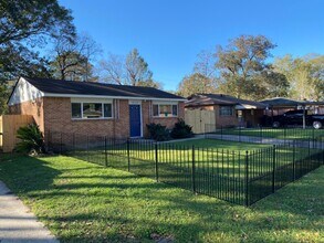 6173 Matthews St in Baton Rouge, LA - Building Photo - Building Photo