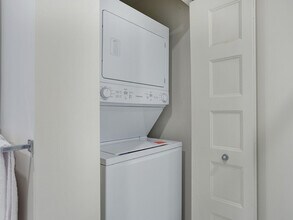 3075 Promenade du Quartier-Saint-Martin in Laval, QC - Building Photo - Building Photo