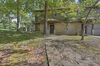 208 Dean St, Unit 2 in Johnson City, TN - Foto de edificio - Building Photo