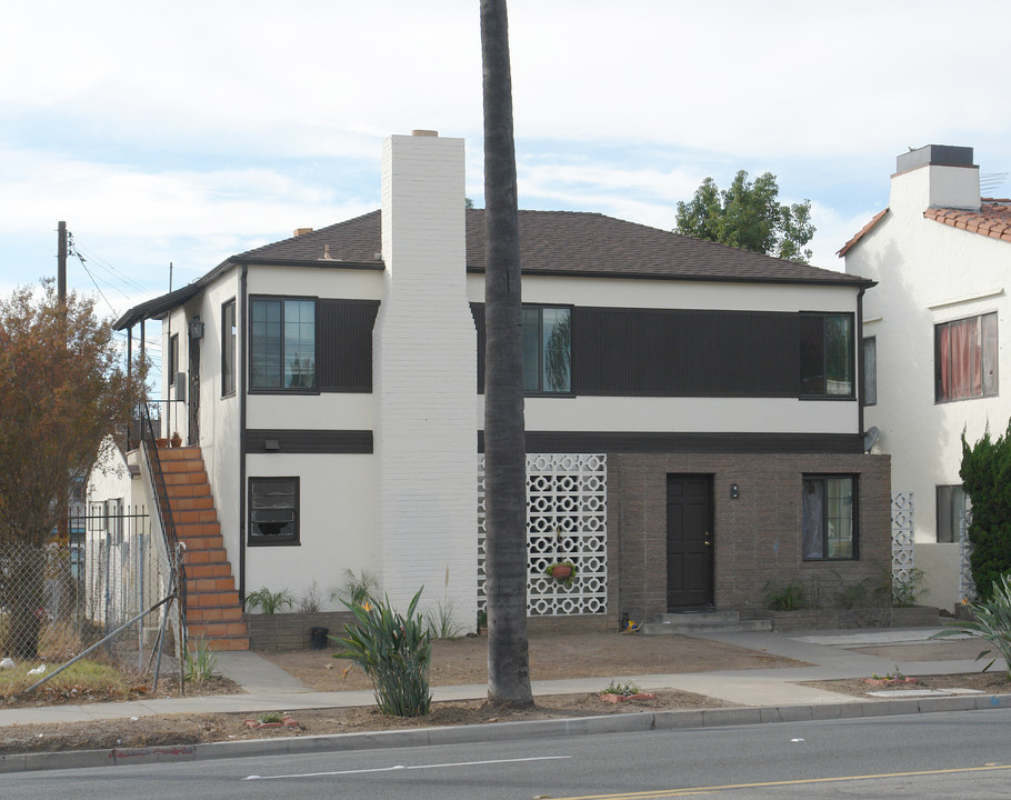 1414 N Broadway in Santa Ana, CA - Building Photo