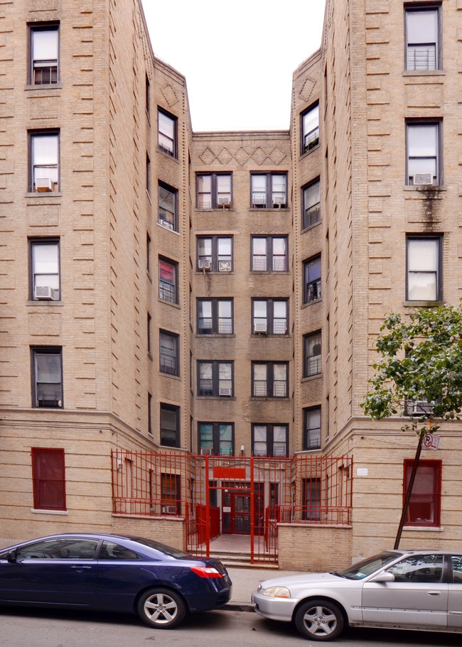 3418 Gates Pl in Bronx, NY - Foto de edificio - Building Photo