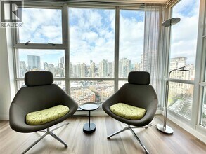 193 Aquarius Mews in Vancouver, BC - Building Photo - Building Photo