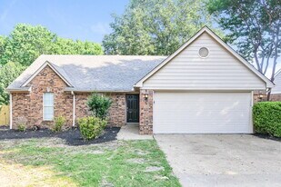 3820 Ramblewood Dr in Horn Lake, MS - Building Photo