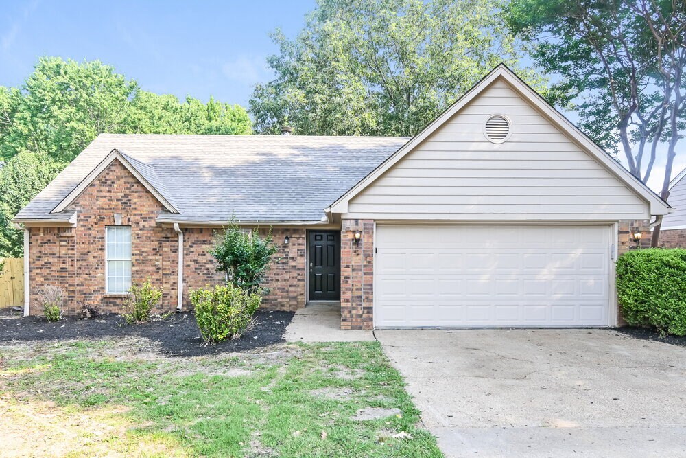 3820 Ramblewood Dr in Horn Lake, MS - Building Photo