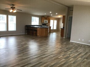 8835 Canal Rd SE in Yelm, WA - Building Photo - Building Photo