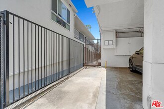 937 5th St in Santa Monica, CA - Building Photo - Building Photo