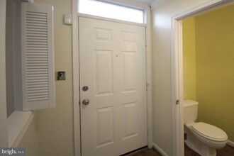 5339 Buxton Ct in Alexandria, VA - Building Photo - Building Photo