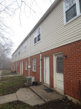 3842-3912 Oakford Ave in Baltimore, MD - Building Photo - Building Photo