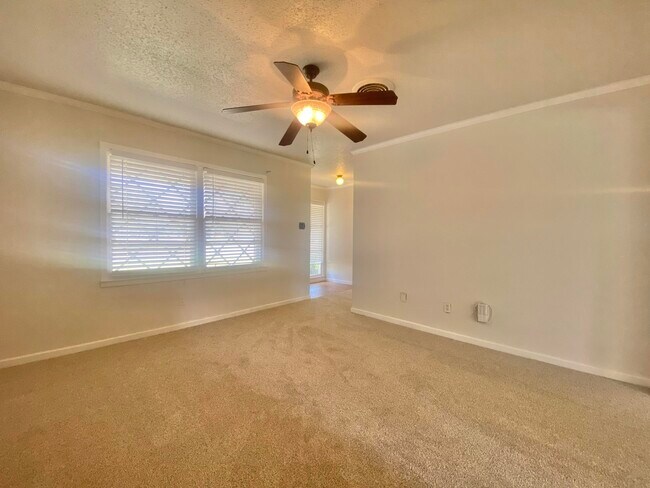 5501 8th St in Lubbock, TX - Building Photo - Building Photo