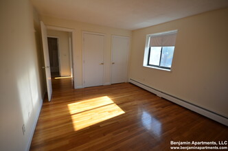 122 Dustin St, Unit 1 in Boston, MA - Building Photo - Building Photo