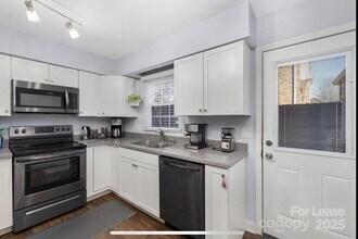 6428 Old Pineville Rd in Charlotte, NC - Building Photo - Building Photo