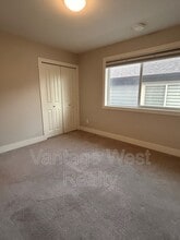 3727 Inverness Rd in West Kelowna, BC - Building Photo - Building Photo