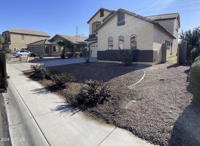 24155 W Desert Bloom St in Buckeye, AZ - Building Photo - Building Photo