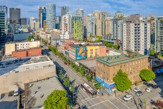 1058 Granville St in Vancouver, BC - Building Photo - Building Photo