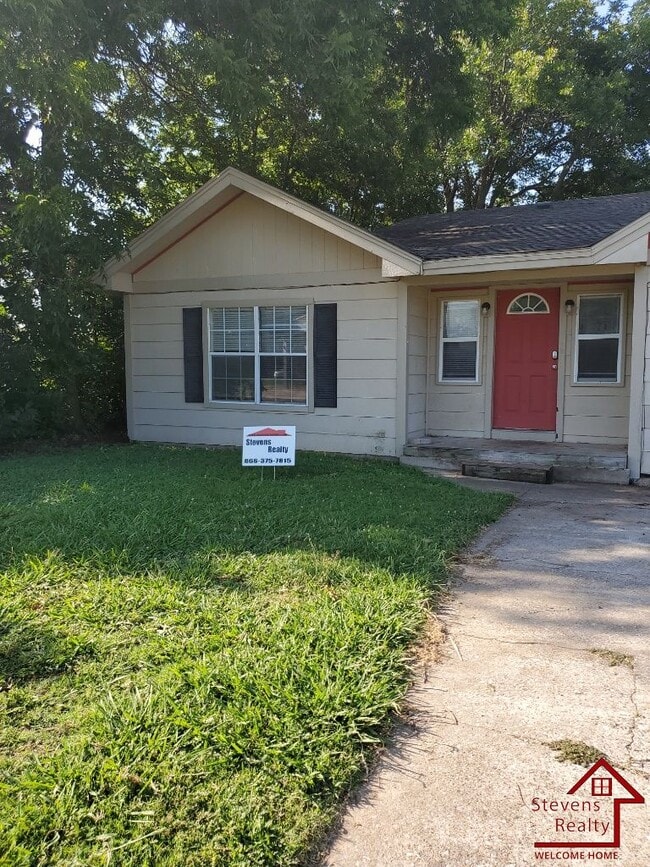 property at 1804 NW Lincoln Ave