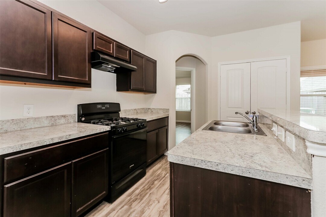 5438 Comel Ct in Katy, TX - Building Photo