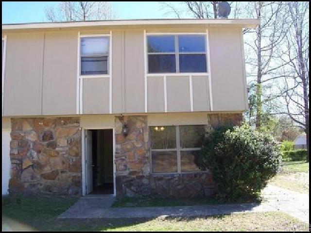 9413 Lew Dr in Little Rock, AR - Building Photo