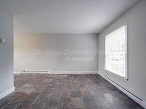 325 S Gardner Ave in Charlotte, NC - Building Photo - Building Photo