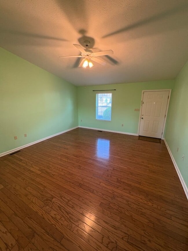 1801 Brookline Ct in Jefferson City, TN - Building Photo - Building Photo
