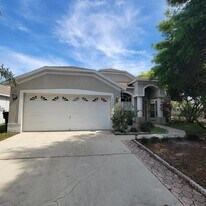19001 Weatherstone Dr in Tampa, FL - Building Photo