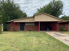 616 NW 92nd St in Oklahoma City, OK - Building Photo