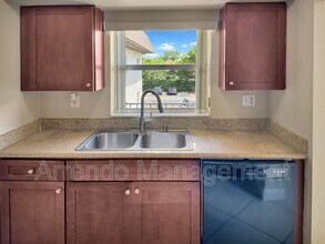 8601 SW 94th St in Miami, FL - Building Photo - Building Photo