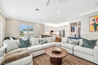 11453 Jacaranda Dr in Naples, FL - Building Photo - Building Photo