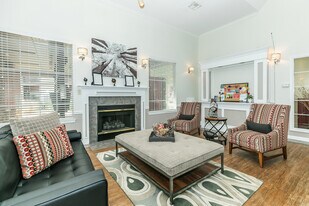 89 East in Tulsa, OK - Building Photo