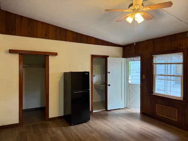 3121 Oak Grove Dr in East Stroudsburg, PA - Building Photo - Building Photo